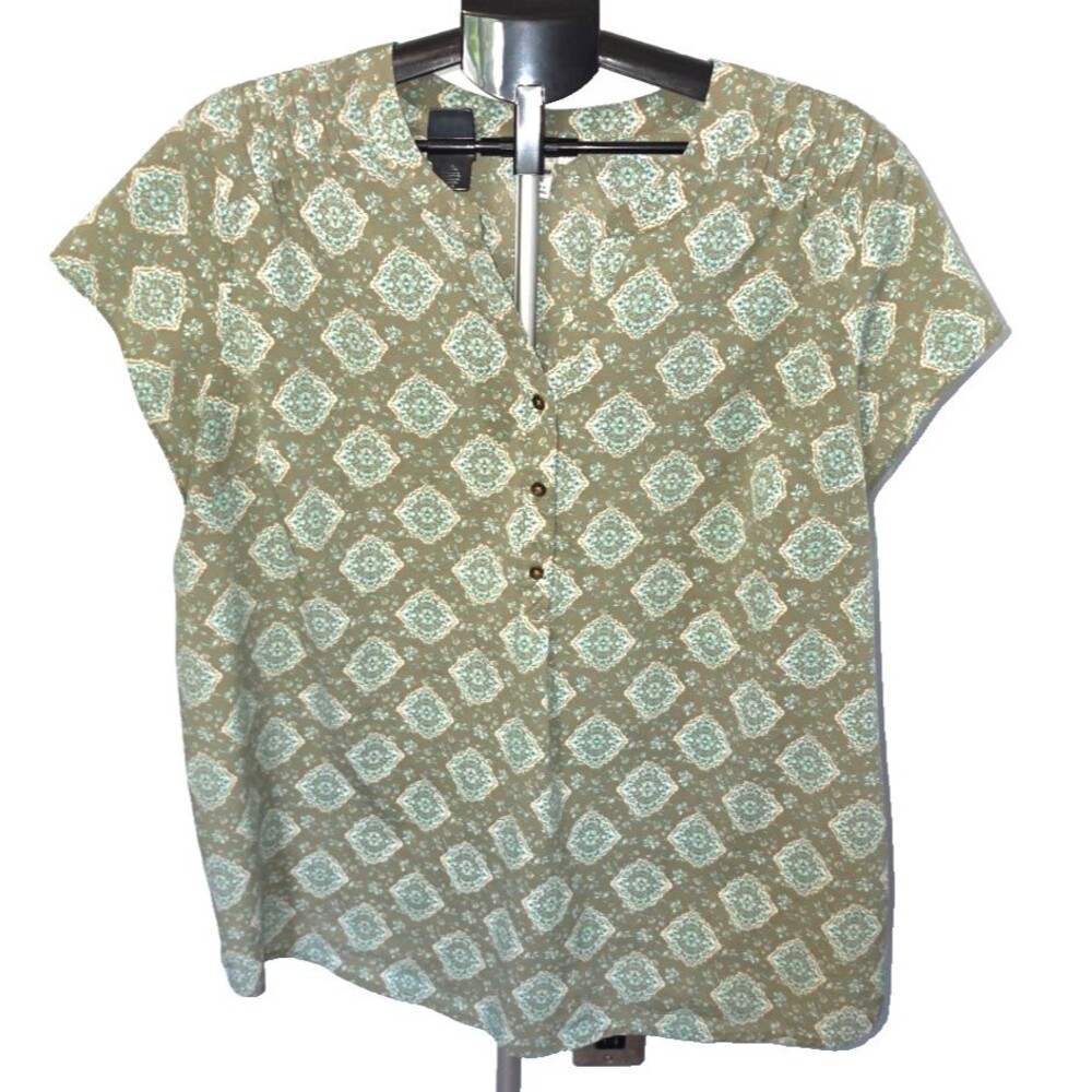 Croft & Barrow Woman Green Button Front Shirt Top Size 2X Excellent